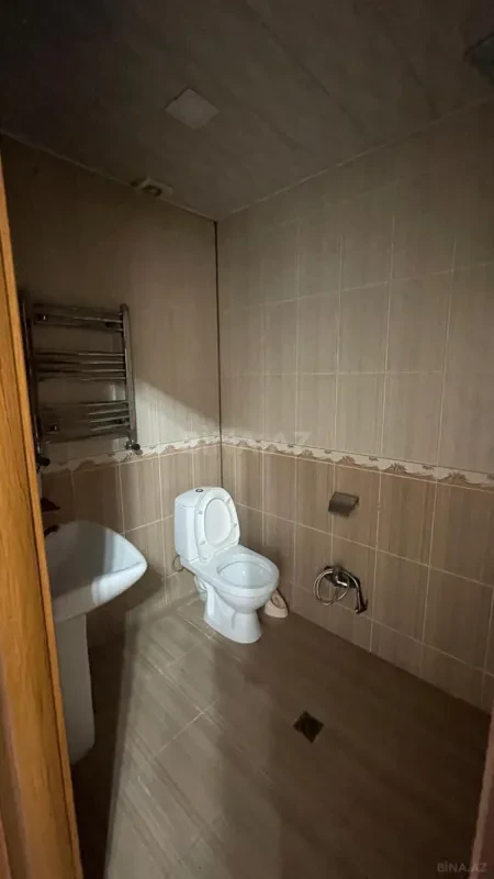 Kirayə verilir 3 otaqlı ofis 130 m²