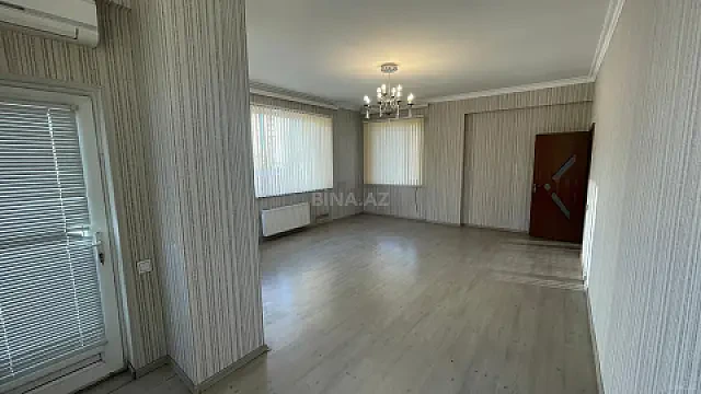 Kirayə verilir 3 otaqlı ofis 130 m²