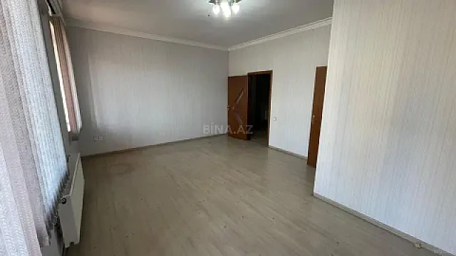 Kirayə verilir 3 otaqlı ofis 130 m²