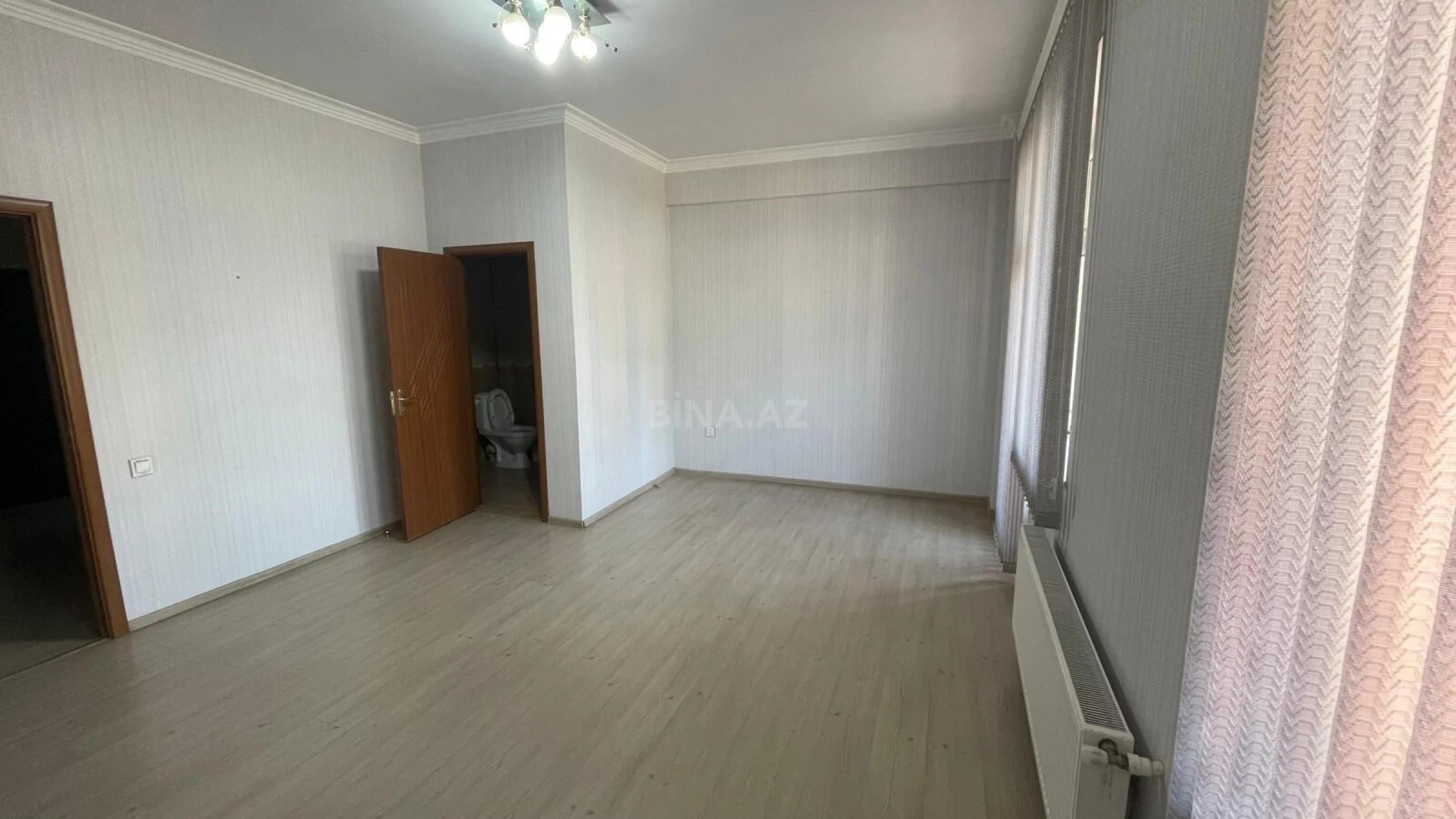 Kirayə verilir 3 otaqlı ofis 130 m²