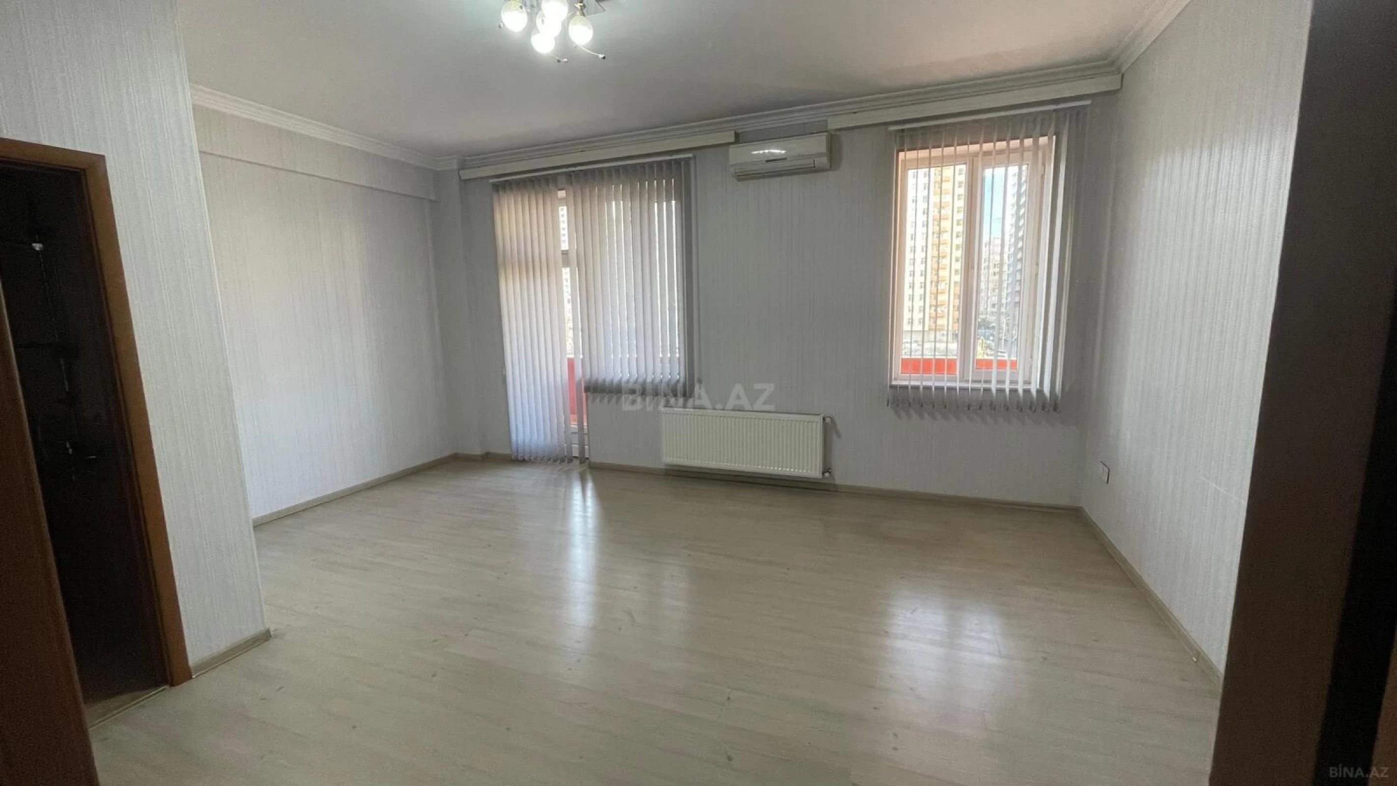 Kirayə verilir 3 otaqlı ofis 130 m²