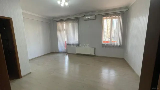 Kirayə verilir 3 otaqlı ofis 130 m²