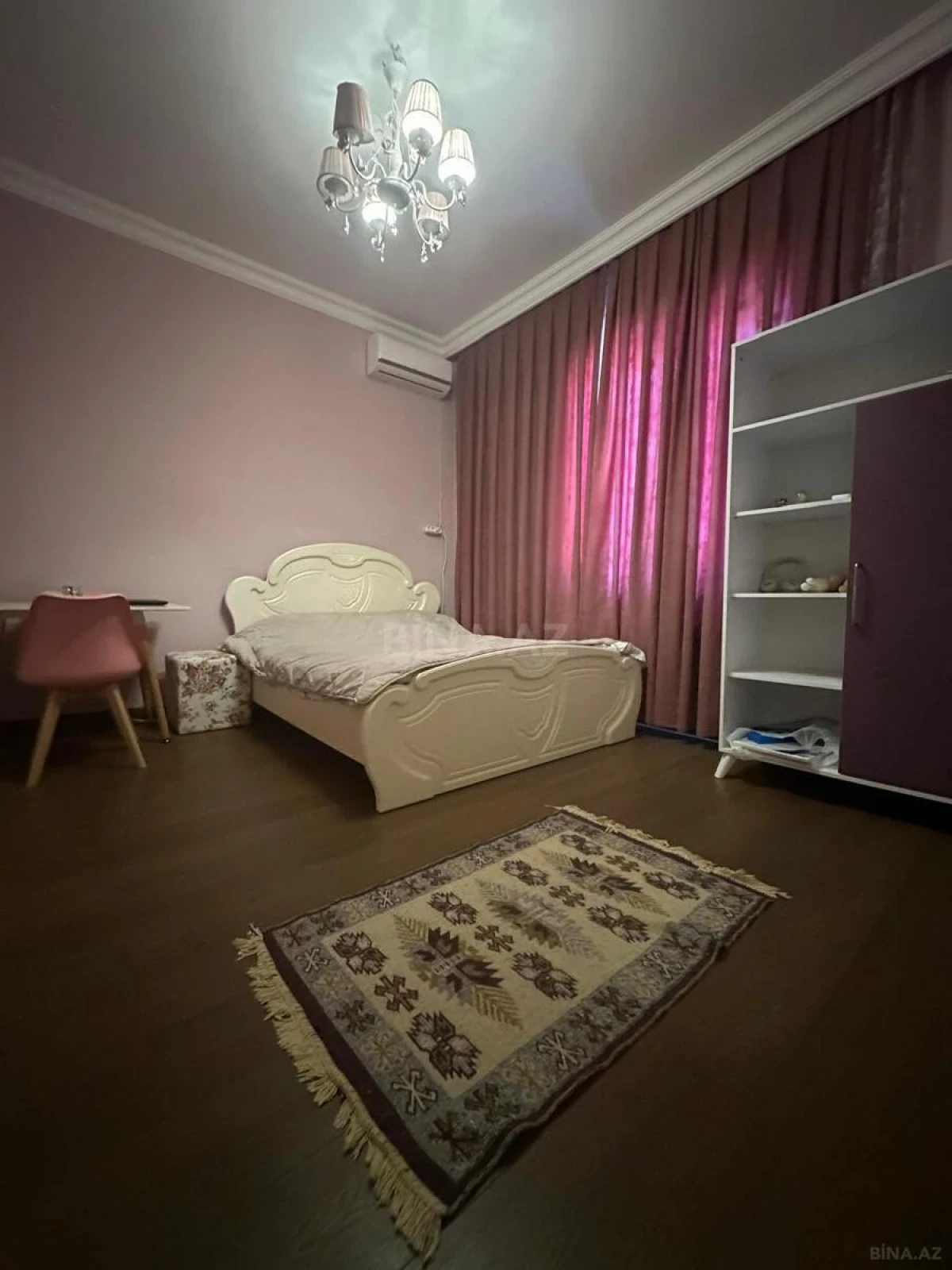 Satılır 6 otaqlı həyət evi 200 m²