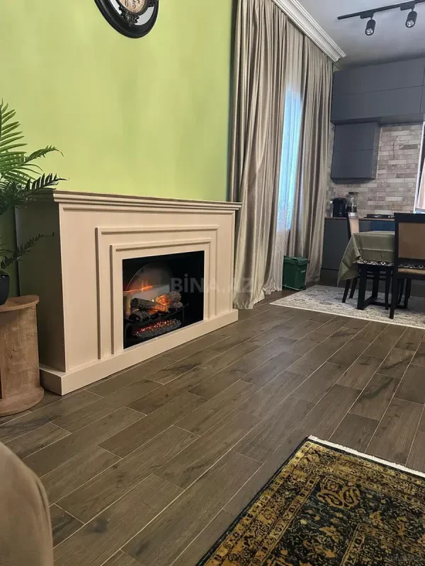 Satılır 6 otaqlı həyət evi 200 m²