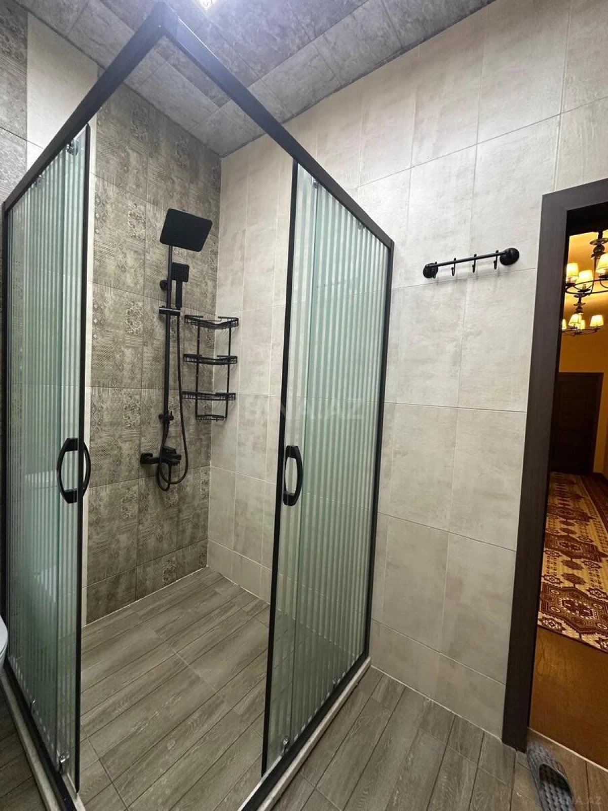 Satılır 6 otaqlı həyət evi 200 m²