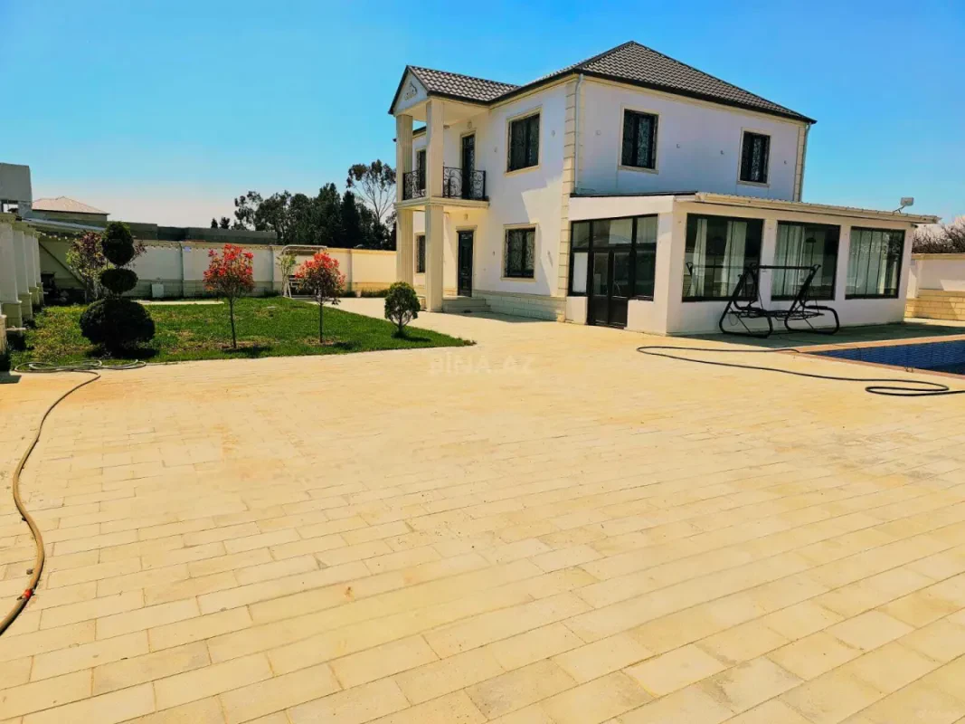 Satılır 6 otaqlı həyət evi 200 m²