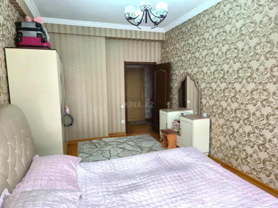 Satılır 2 otaqlı mənzil 95 m²