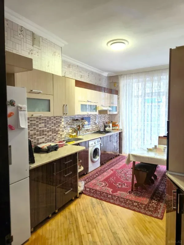 Satılır 2 otaqlı mənzil 95 m²