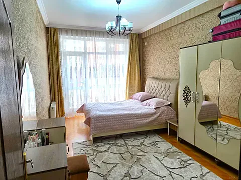 Satılır 2 otaqlı mənzil 95 m²