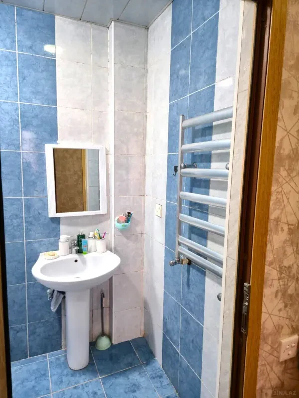 Satılır 2 otaqlı mənzil 95 m²