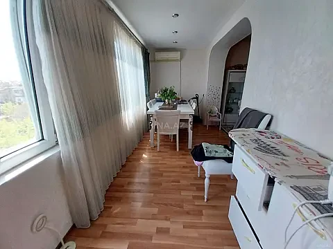 Satılır 2 otaqlı mənzil 45 m²