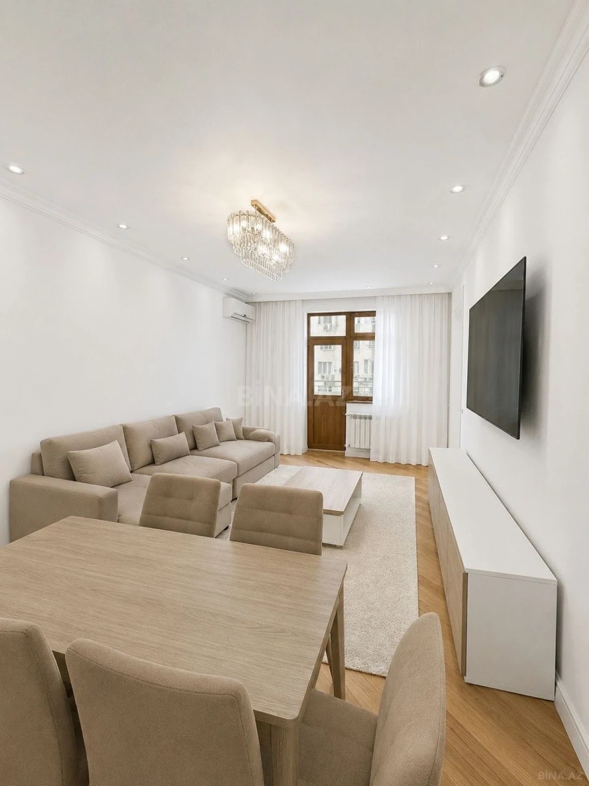 Satılır 3 otaqlı mənzil 120 m²