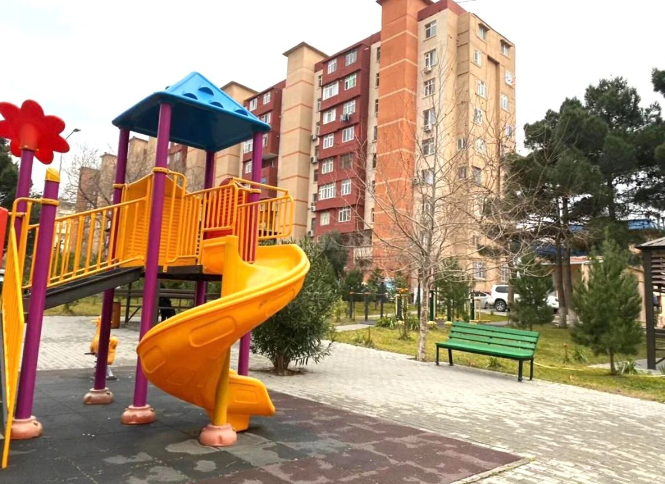 Kirayə verilir 2 otaqlı mənzil 60 m²