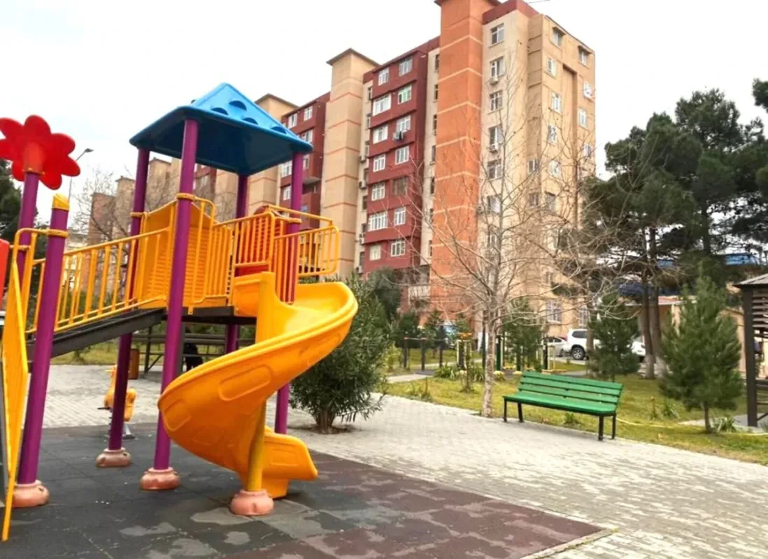 Kirayə verilir 2 otaqlı mənzil 60 m²