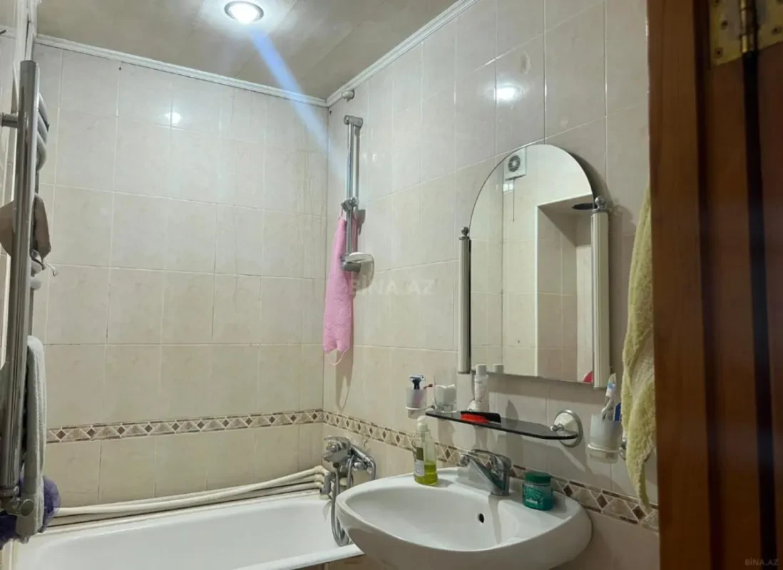 Kirayə verilir 2 otaqlı mənzil 60 m²