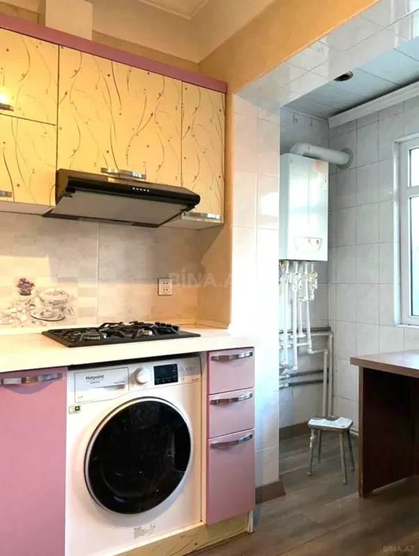 Kirayə verilir 2 otaqlı mənzil 60 m²