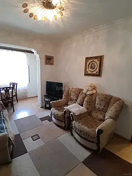 Kirayə verilir 2 otaqlı mənzil 55 m²