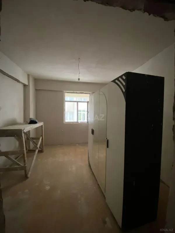 Satılır 3 otaqlı mənzil 120 m²