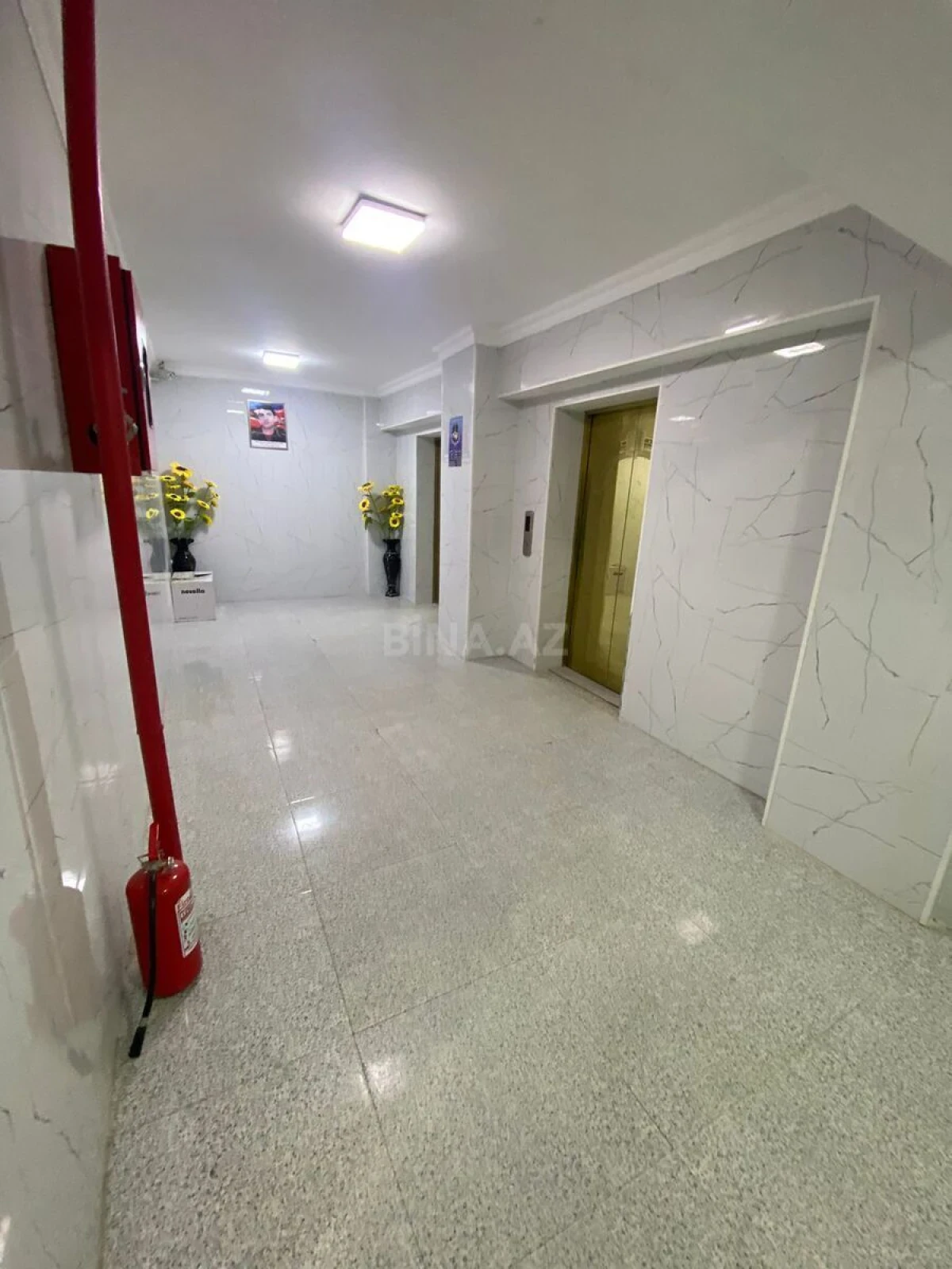Satılır 3 otaqlı mənzil 120 m²