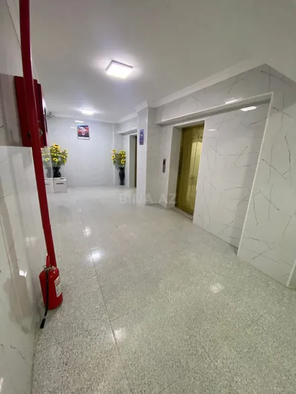 Satılır 3 otaqlı mənzil 120 m²