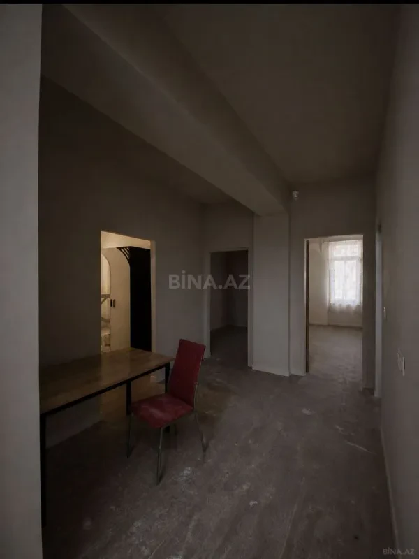 Satılır 3 otaqlı mənzil 120 m²