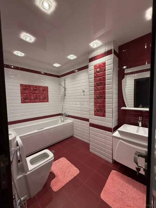 Kirayə verilir 3 otaqlı mənzil 161 m²