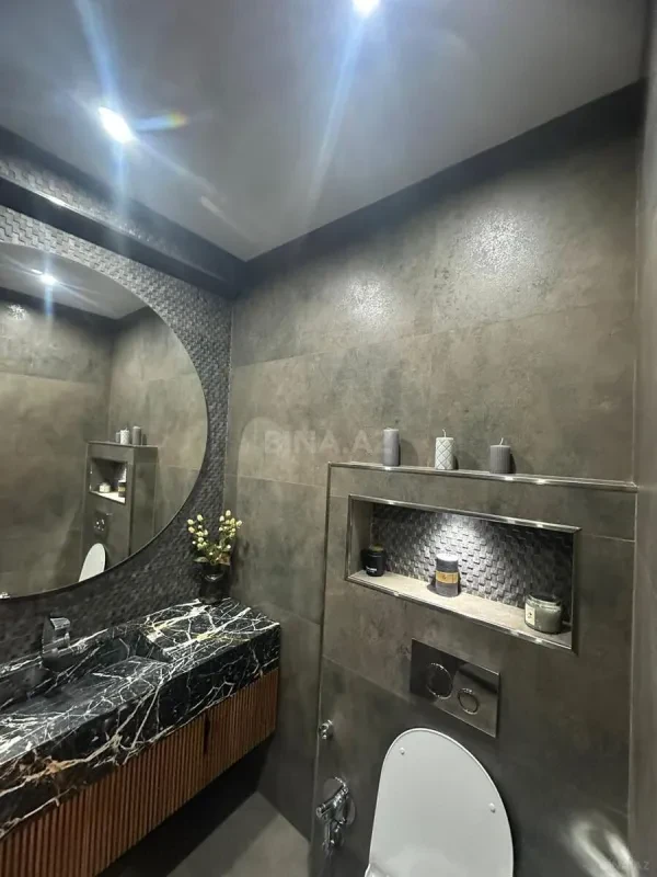 Satılır 3 otaqlı mənzil 132 m²
