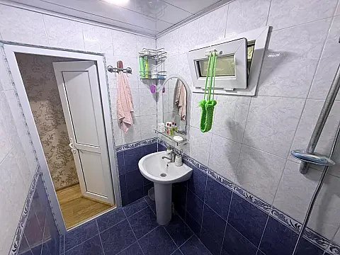 Kirayə verilir 2 otaqlı mənzil 55 m²