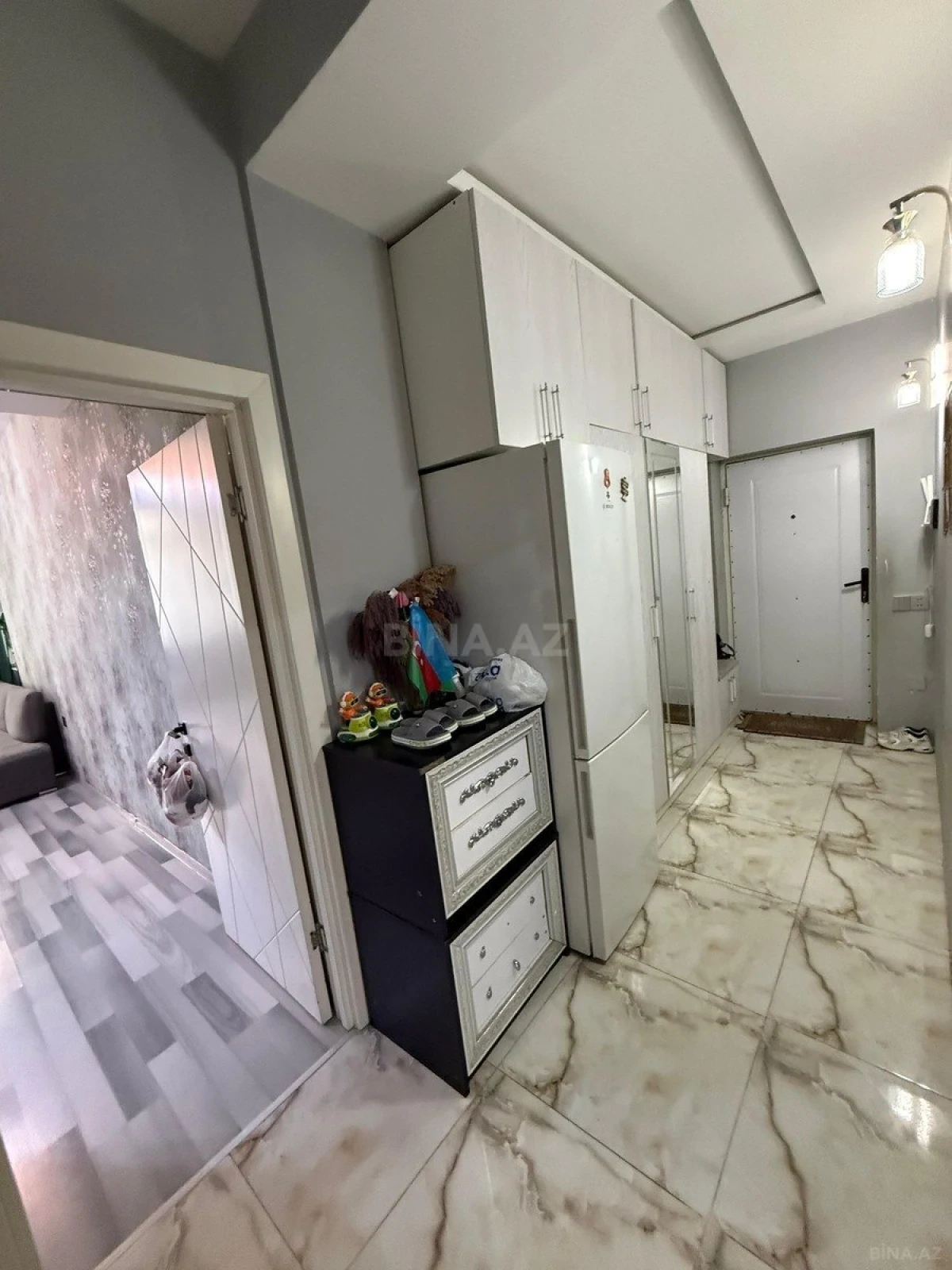 Satılır 2 otaqlı mənzil 59 m²