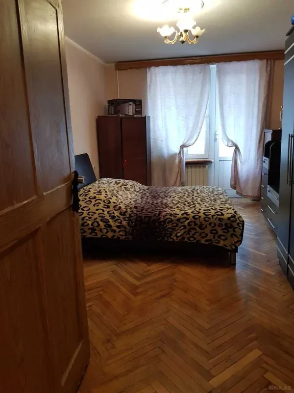 Satılır 3 otaqlı mənzil 90 m²