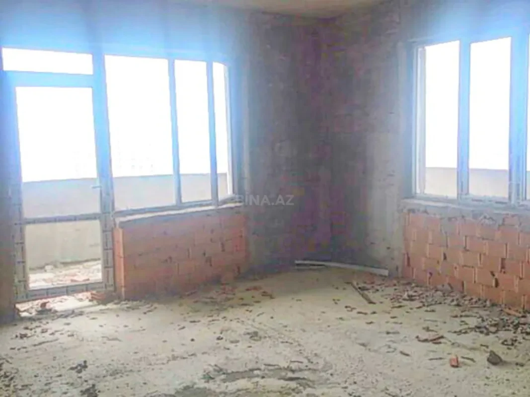 Satılır 2 otaqlı mənzil 94 m²