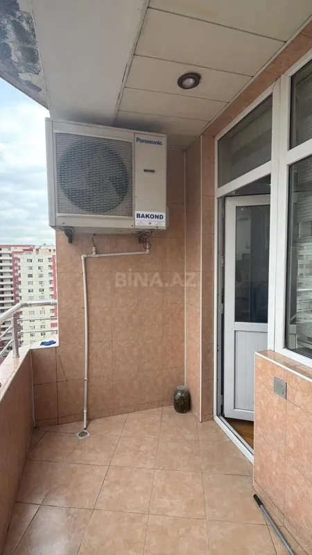 Satılır 3 otaqlı mənzil 152 m²