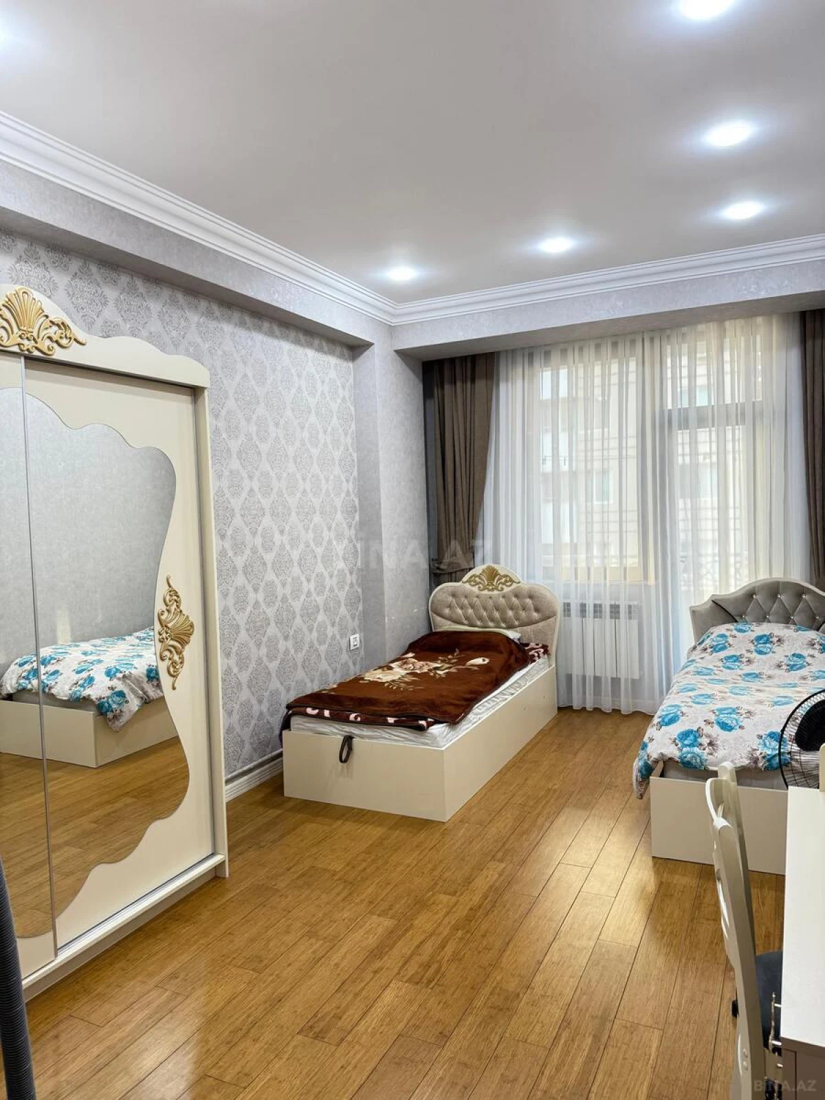 Kirayə verilir 3 otaqlı mənzil 99 m²