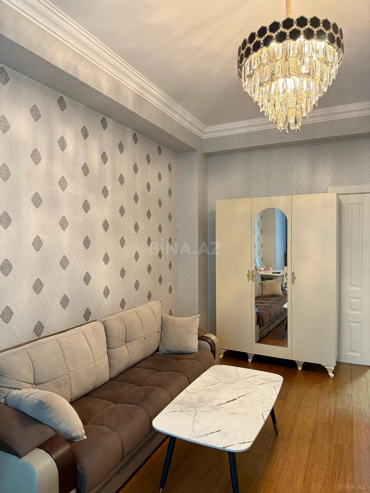 Kirayə verilir 3 otaqlı mənzil 99 m²