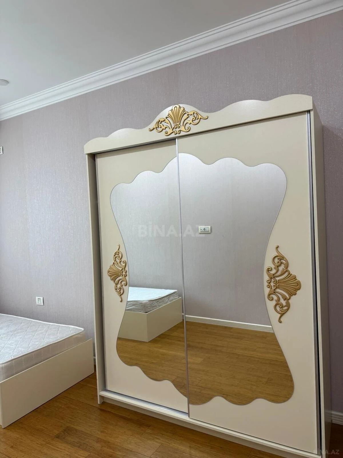 Kirayə verilir 3 otaqlı mənzil 99 m²