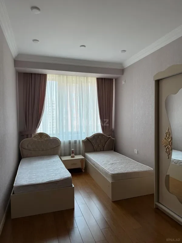 Kirayə verilir 3 otaqlı mənzil 99 m²