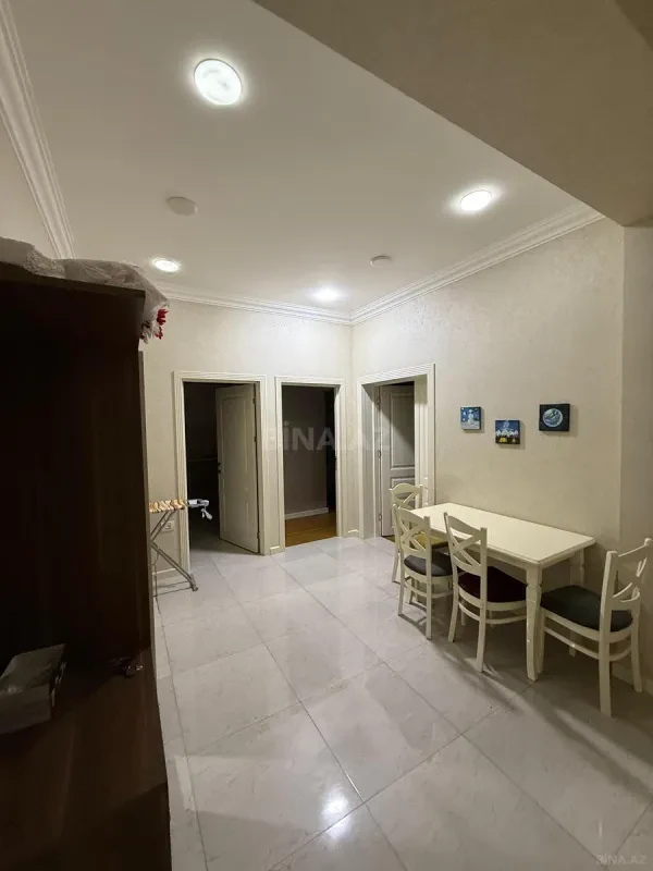 Kirayə verilir 3 otaqlı mənzil 99 m²