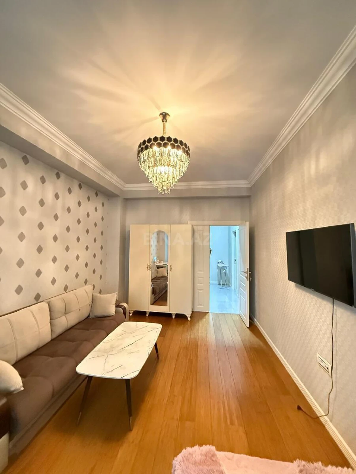 Kirayə verilir 3 otaqlı mənzil 99 m²