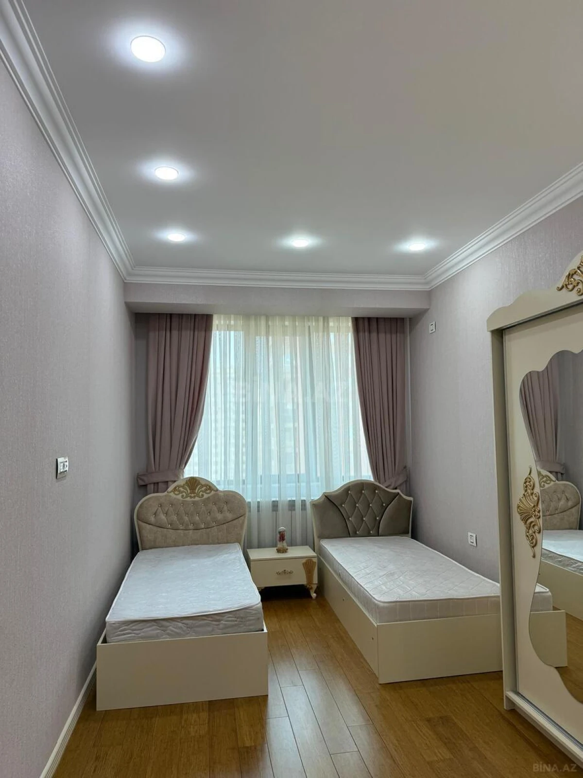 Kirayə verilir 3 otaqlı mənzil 99 m²