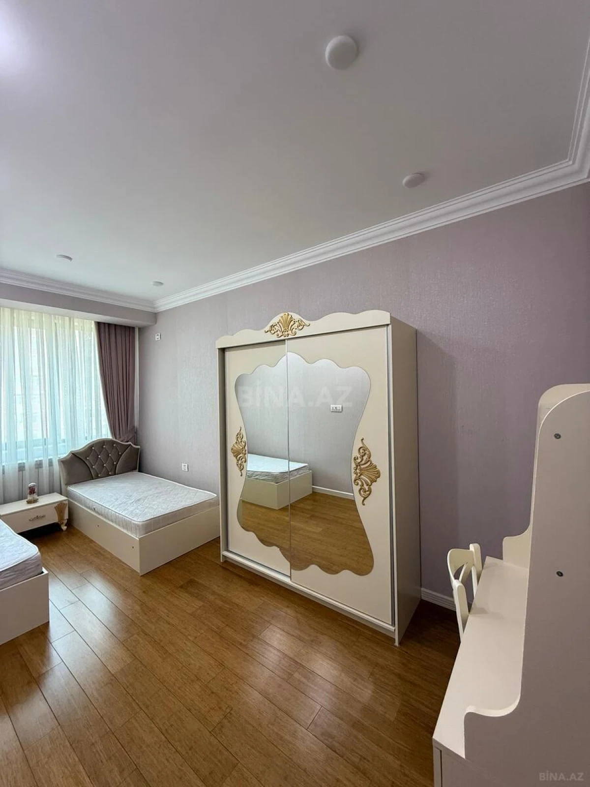 Kirayə verilir 3 otaqlı mənzil 99 m²