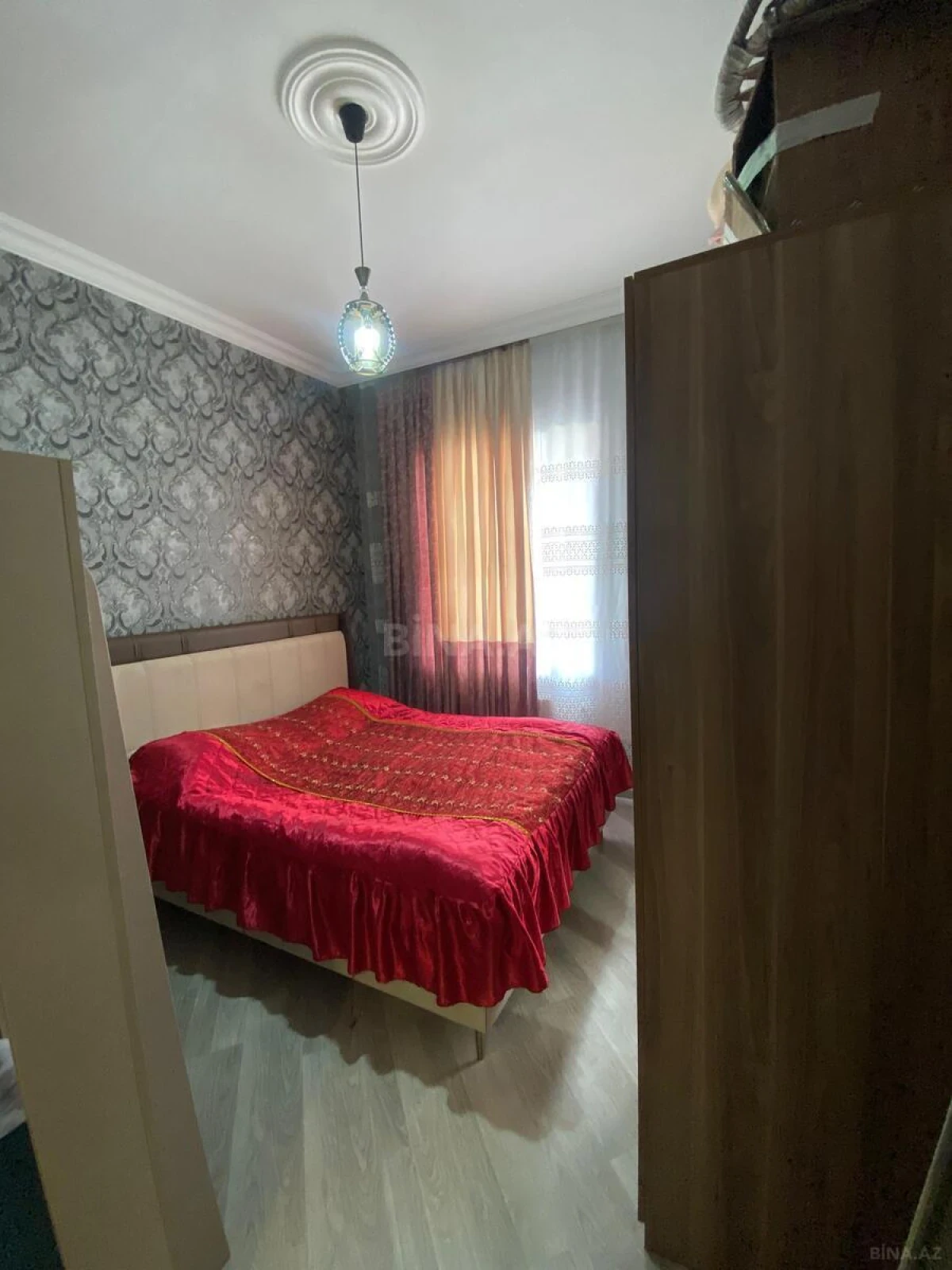 Satılır 2 otaqlı mənzil 73 m²