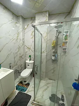 Satılır 2 otaqlı mənzil 73 m²
