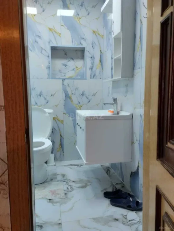 Satılır 4 otaqlı mənzil 81.6 m²