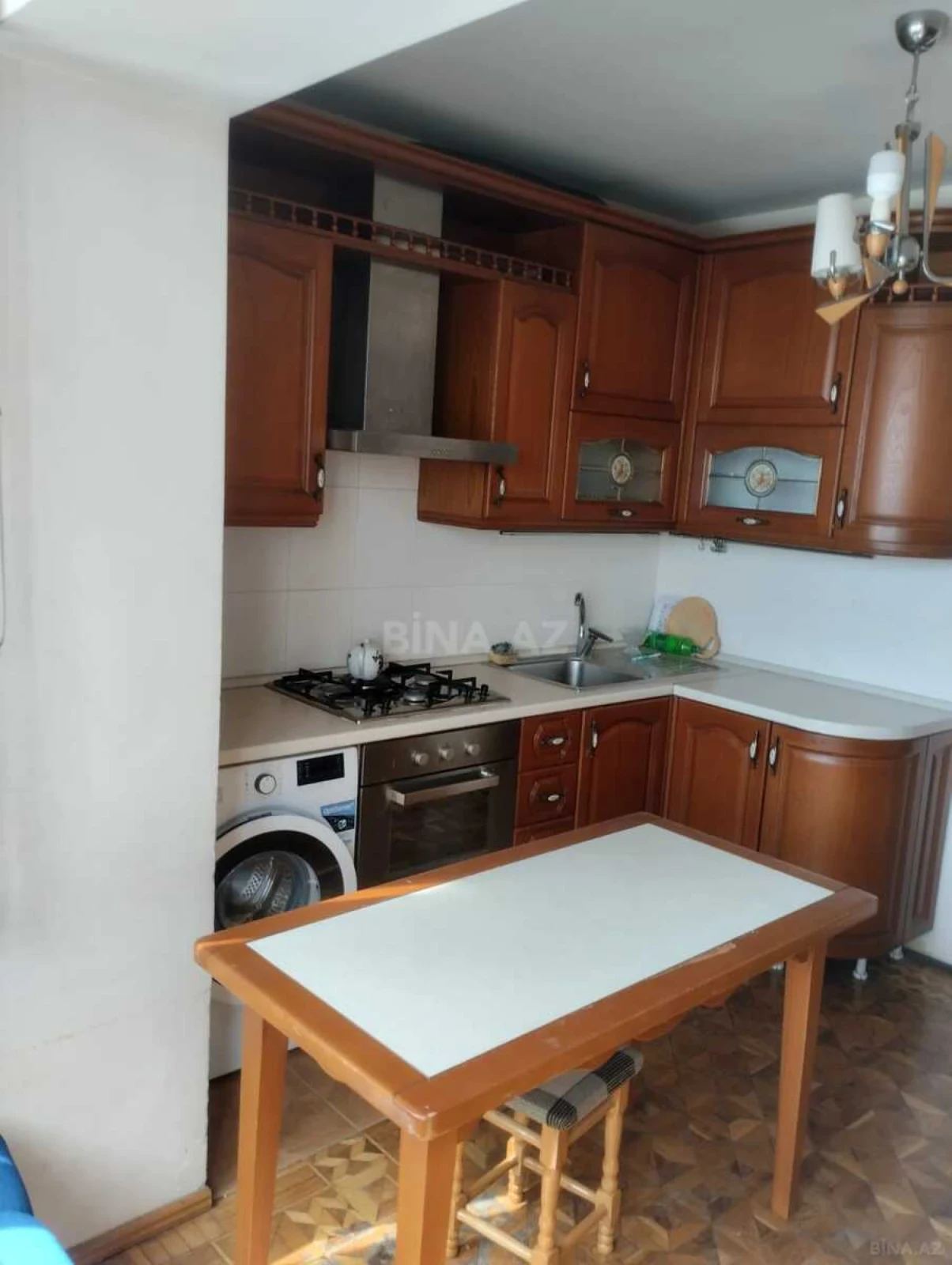 Satılır 4 otaqlı mənzil 81.6 m²