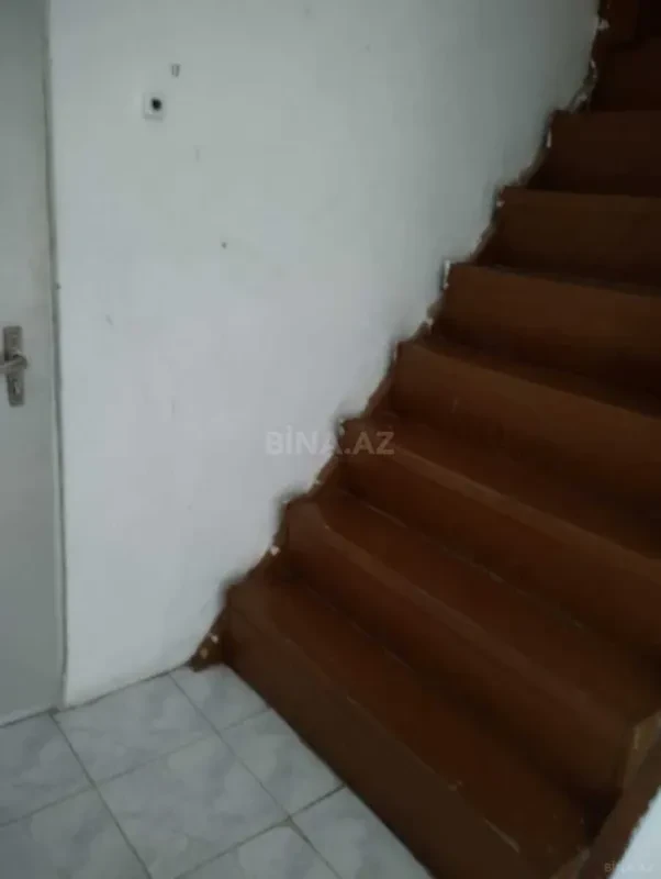 Satılır 4 otaqlı mənzil 81.6 m²
