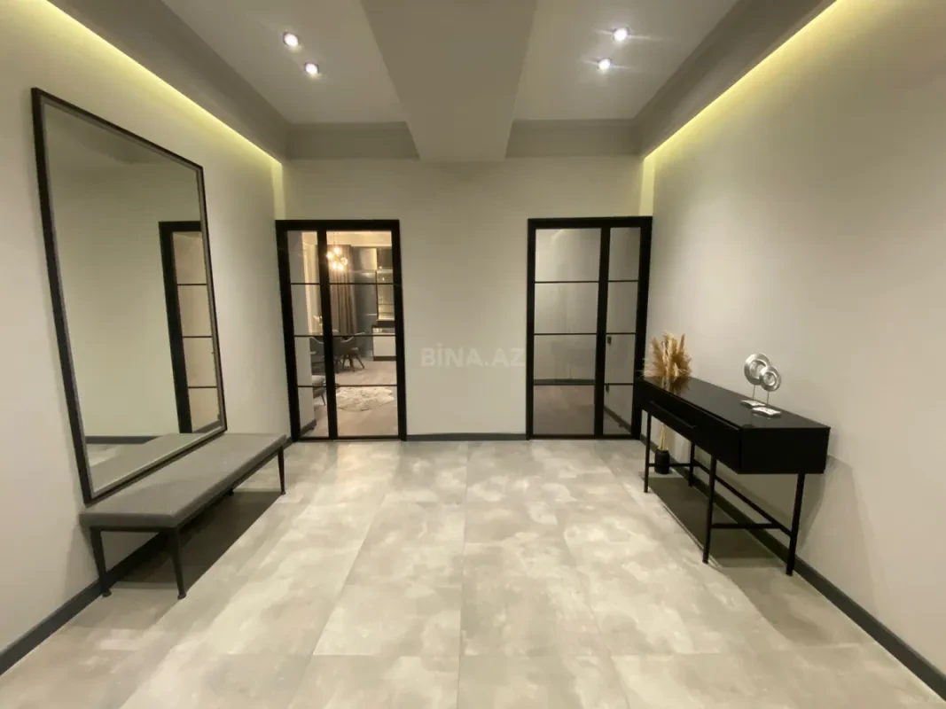 Kirayə verilir 3 otaqlı mənzil 120 m²