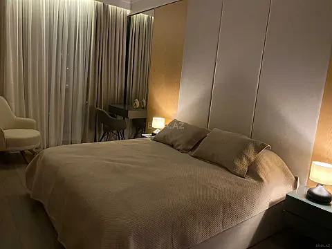 Kirayə verilir 3 otaqlı mənzil 120 m²