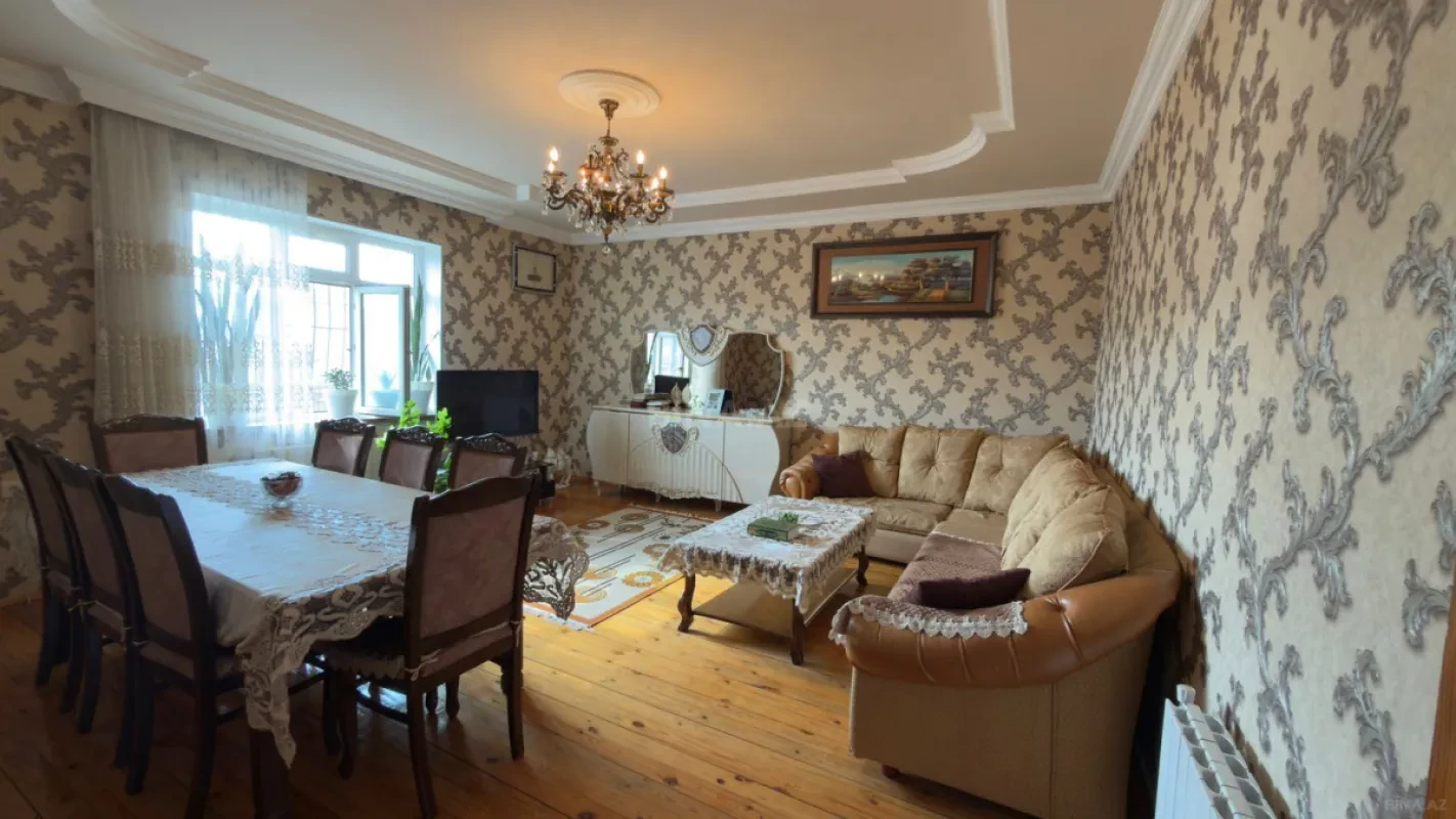 Satılır 4 otaqlı həyət evi 115 m²