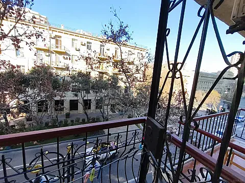 Kirayə verilir 3 otaqlı mənzil 60 m²