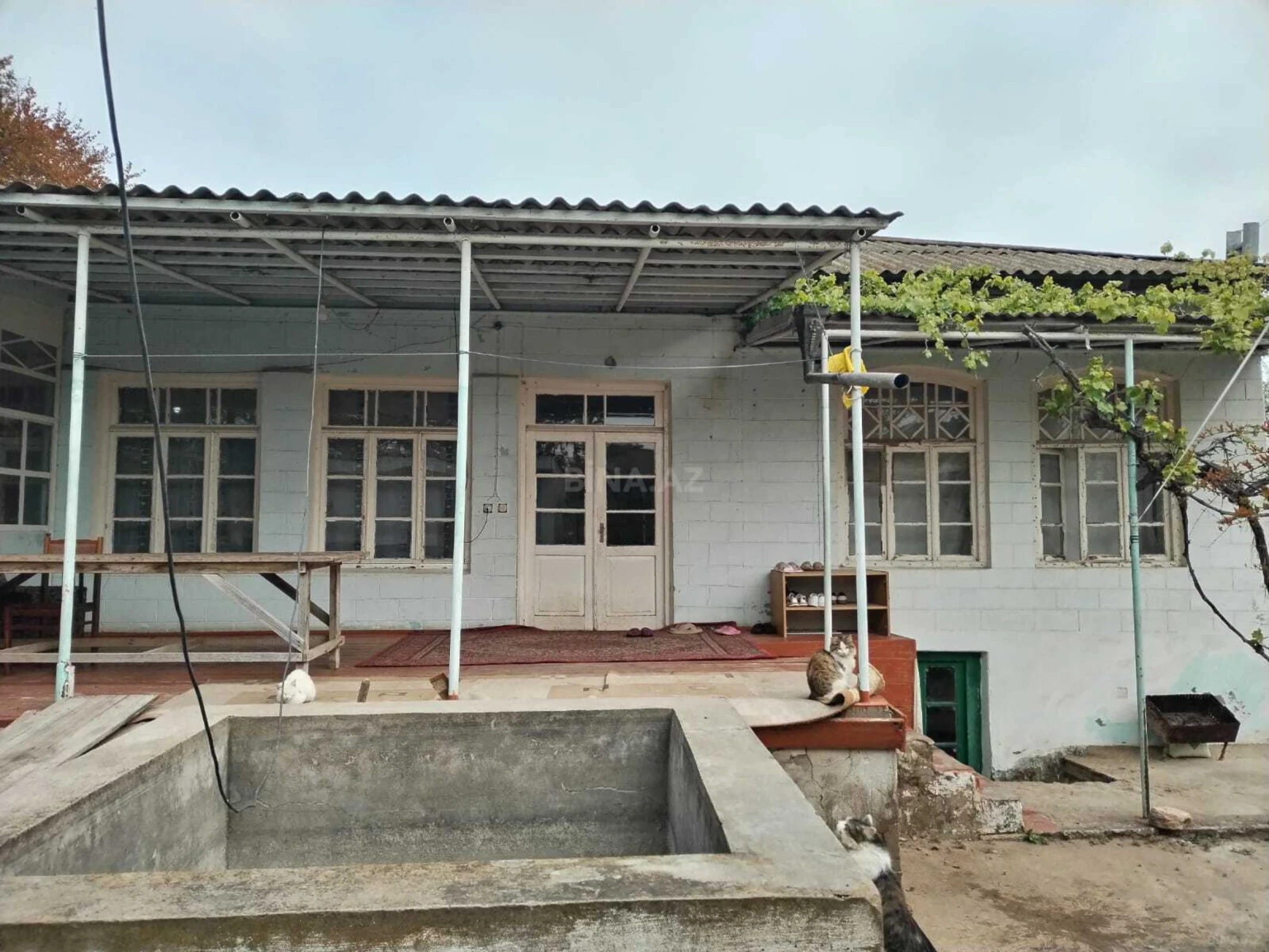 Satılır 4 otaqlı həyət evi 400 m²